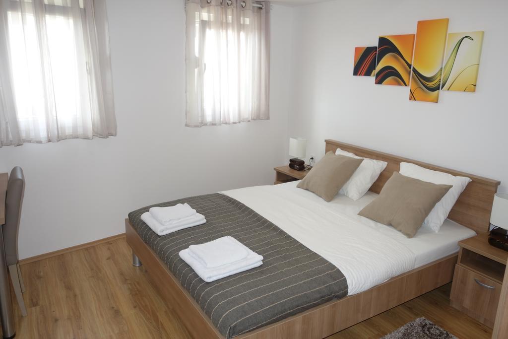 Apartments Soldinn Privlaka  Room photo