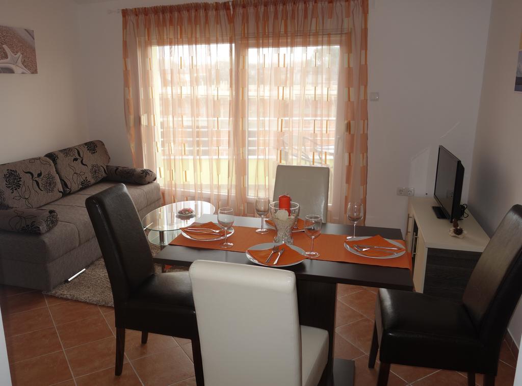 Apartments Soldinn Privlaka  Room photo